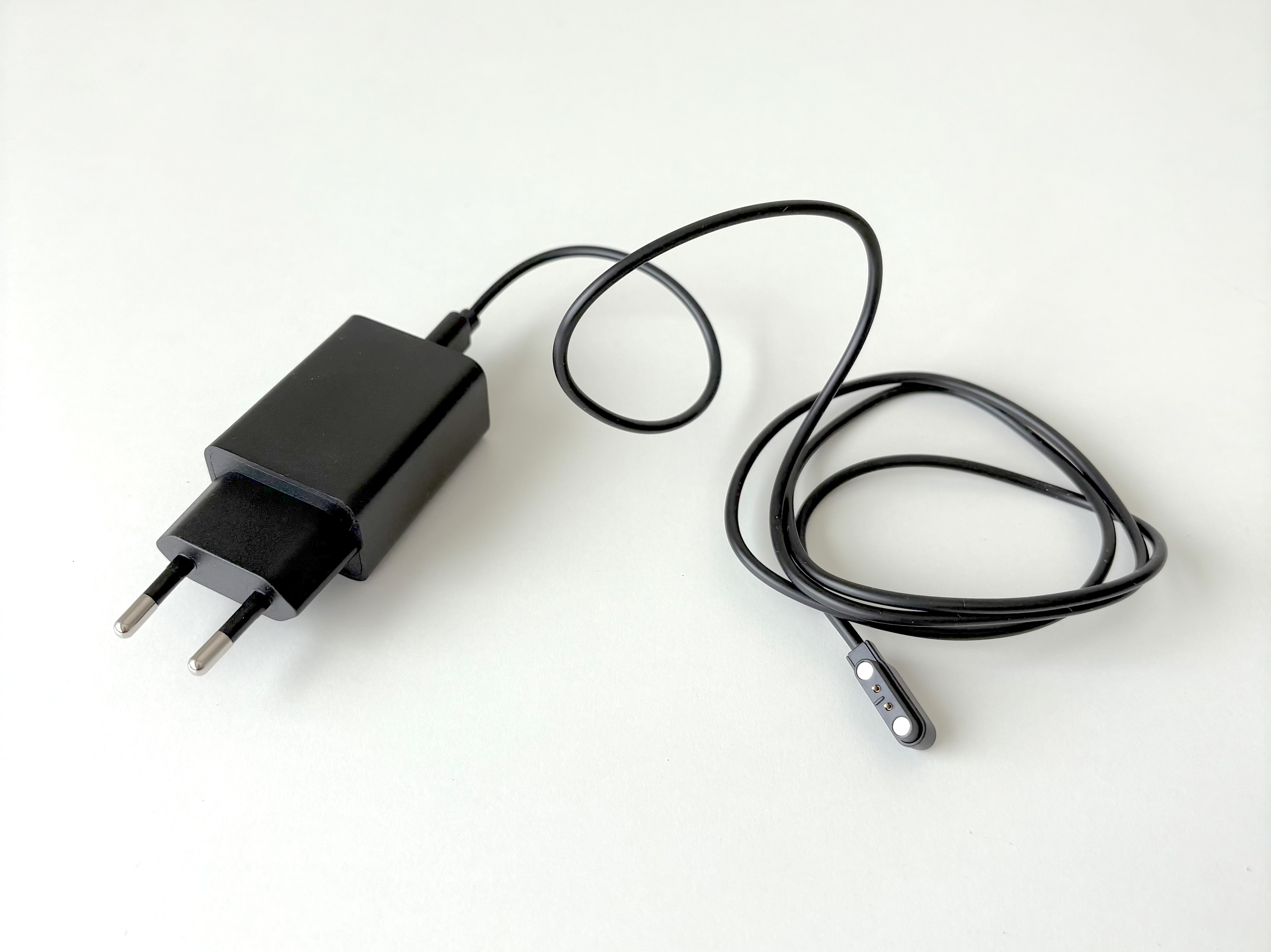 EU Stecker mit Kabel
